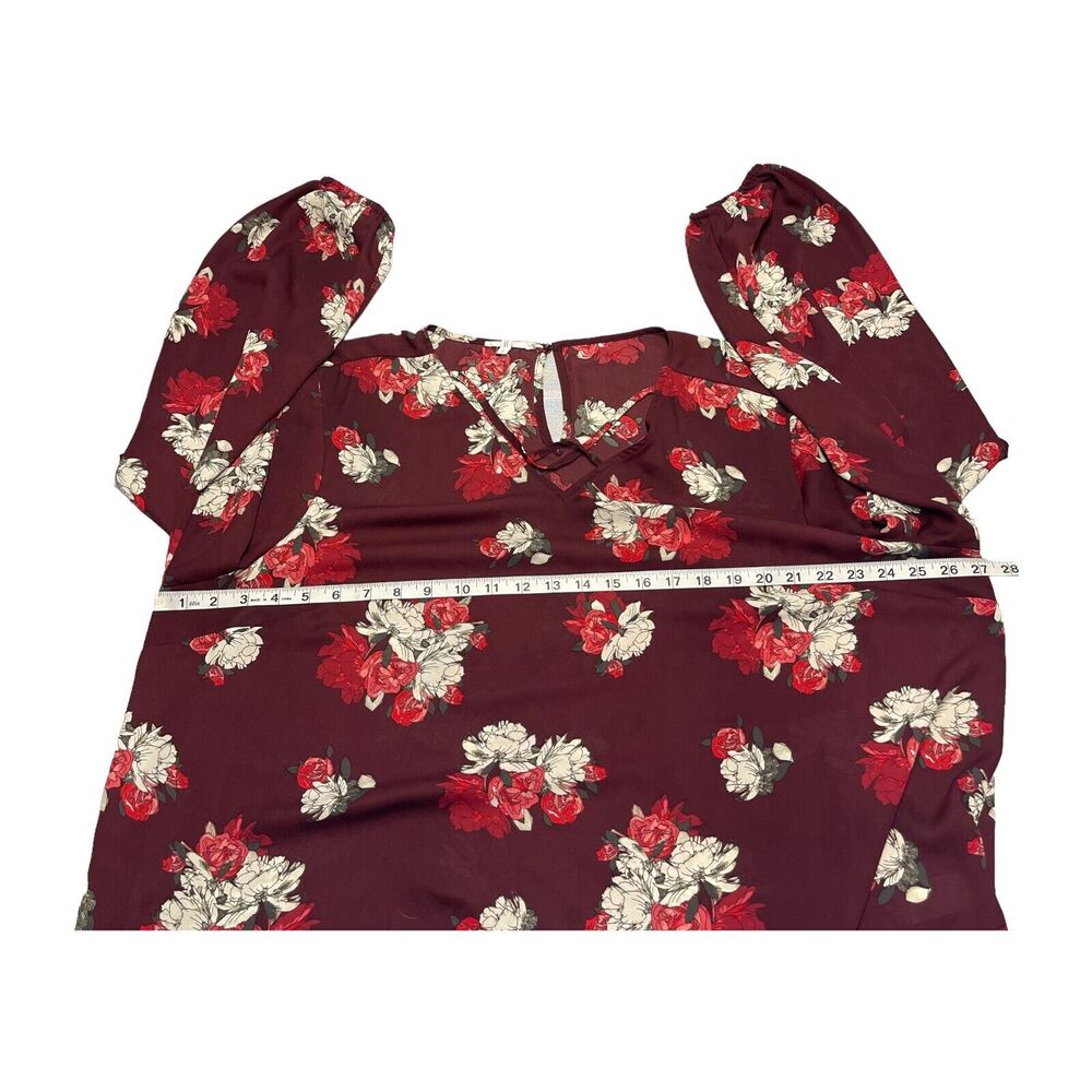 Maurices Blouse Women's 2 Maroon Floral Print Twisted Lattice V-Neck Relaxed Fit - Picture 4 of 6